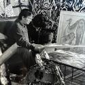 William Arnett in his living room (1992) (photo by Bard Wrisley)