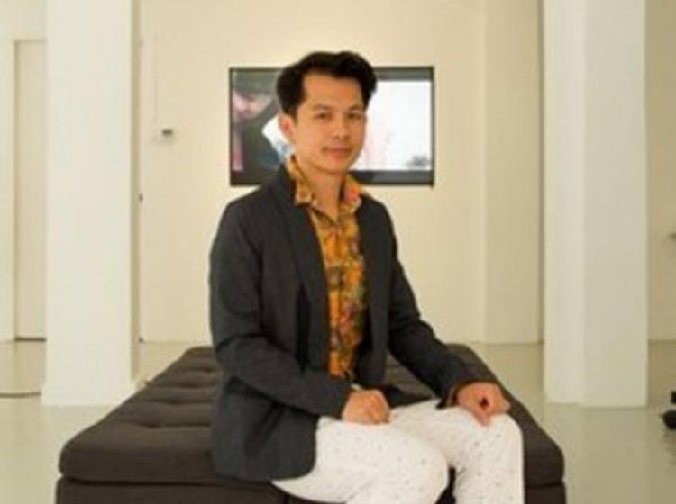 Việt Lê