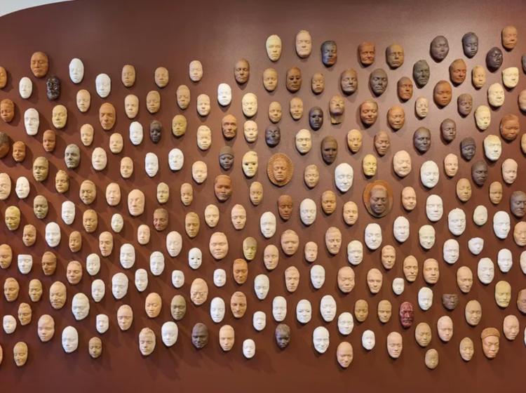 Installation view, The Faces of Ruth Asawa, Cantor Arts Center, Stanford University. Photo by Glen Cheriton. Artwork © 2023 RAL, Inc.