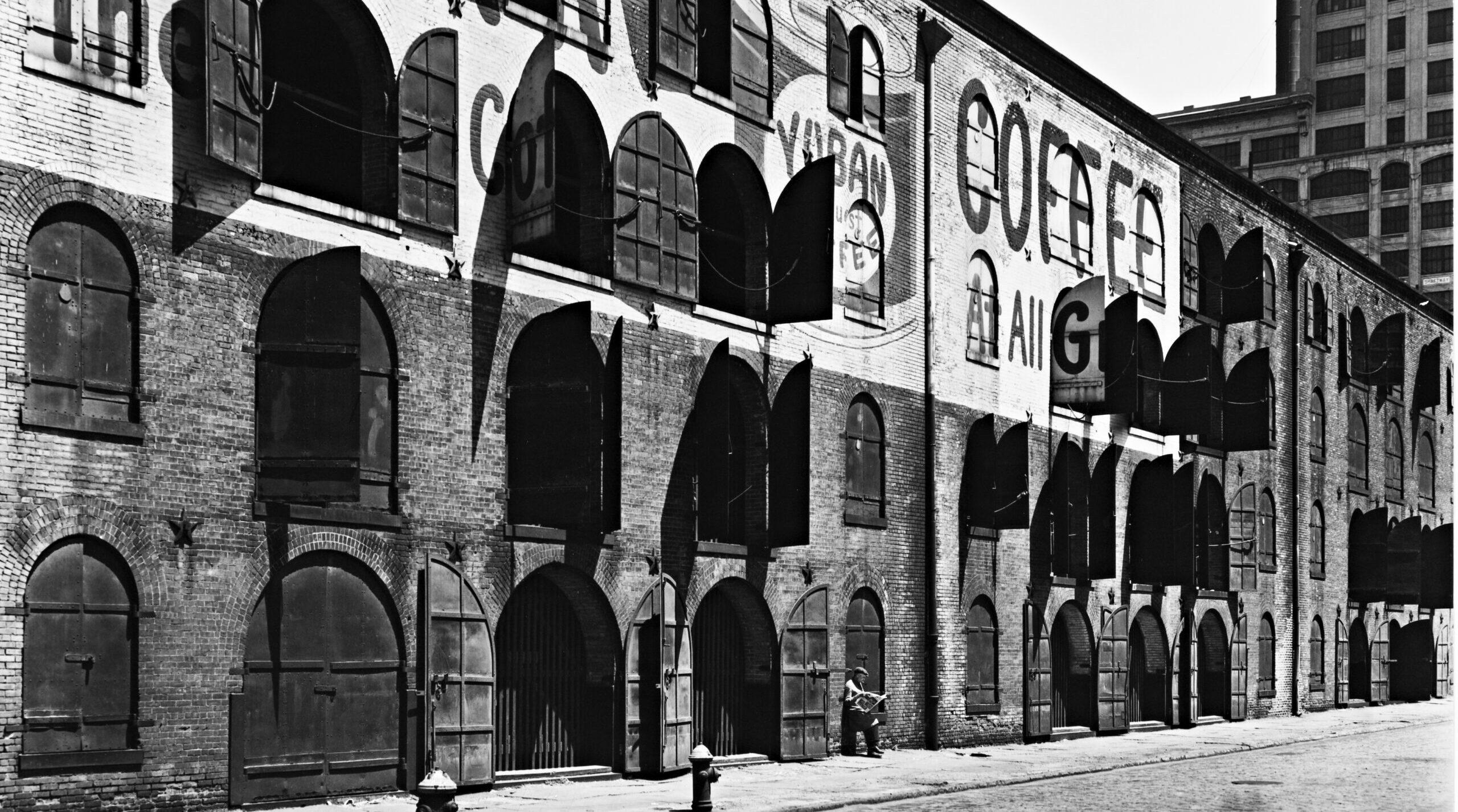 An image of a street in the 1930s